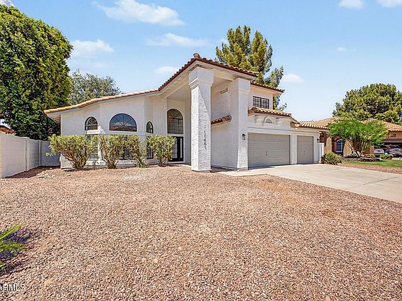 3rd image of 1144 W IRIS Drive