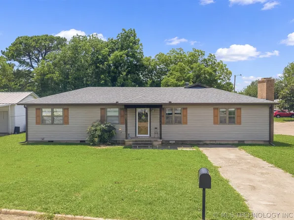 307 N 6th Ave, Marietta, OK 73448