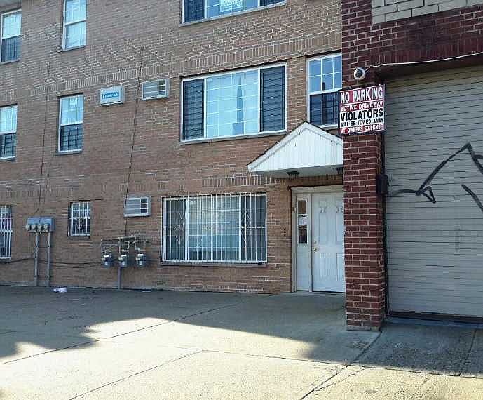 1st image of 9036 192nd St