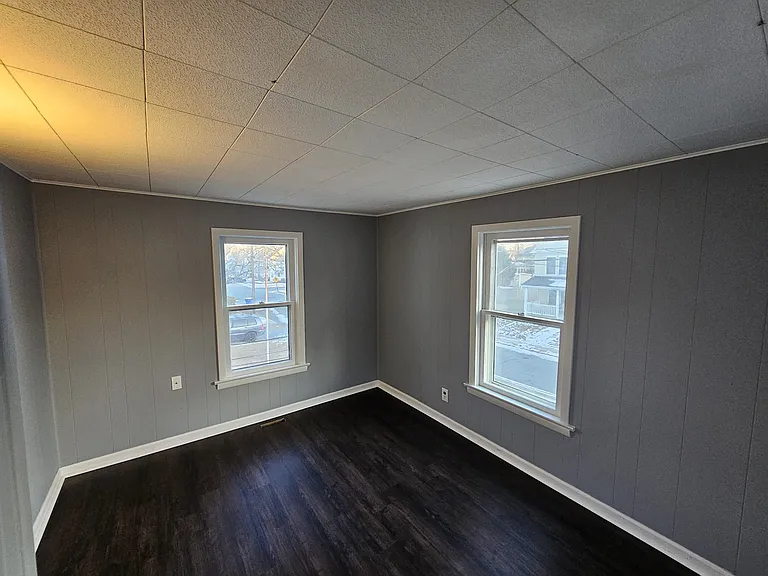 316 Howard St — Photo 4