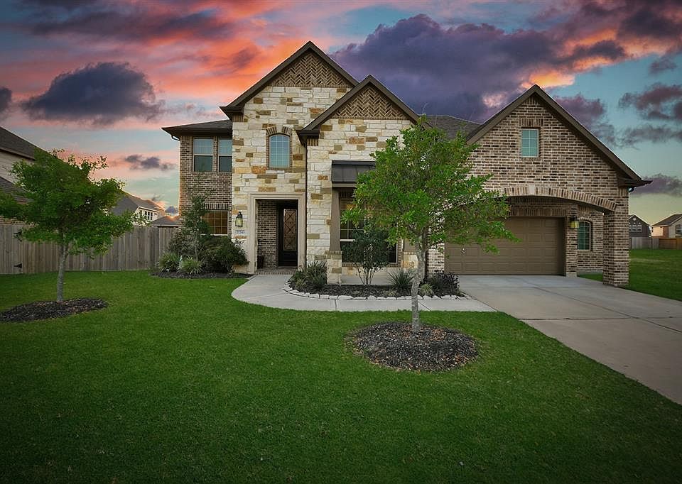 1st image of 21243 Lucknow Ln
