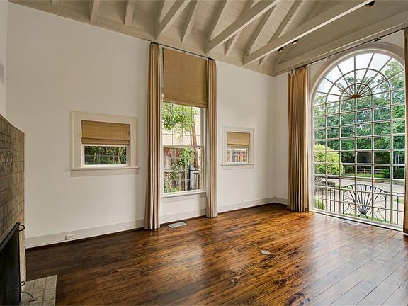 4th image of 2206 Dunraven Ln