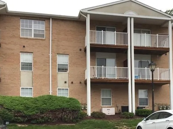 142 Vista Dr #84, Cedar Knolls, NJ 07927