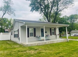 211 E 6th St, Cameron, MO 64429