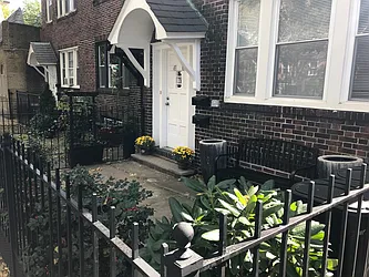 Rented by CENTURY 21 Sunny Gardens Realty, Inc.