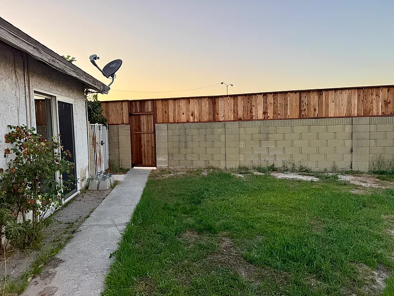 6111 Pamela Ln — Photo 11