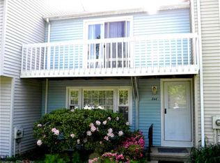 844 Long Hill Rd, Middletown, CT 06457