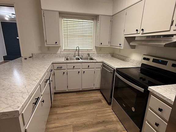 5th image of 46 Russell Rd