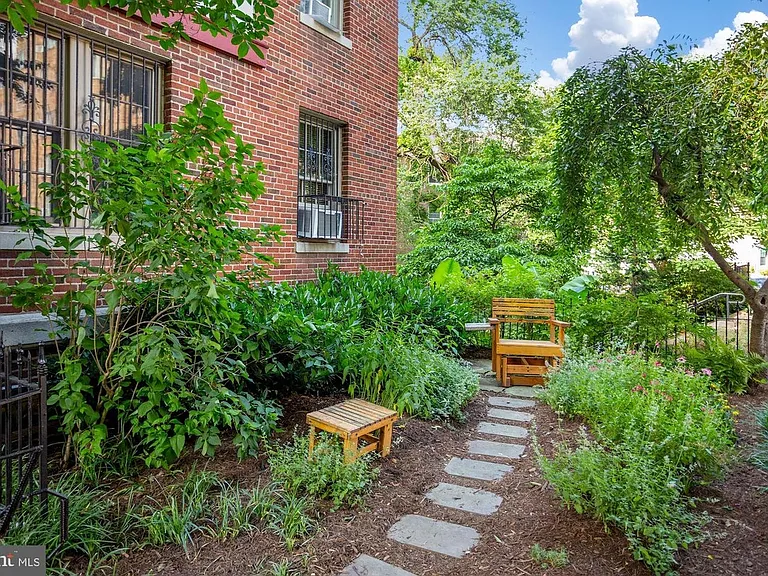 1705 Lanier Pl NW #304 — Photo 27