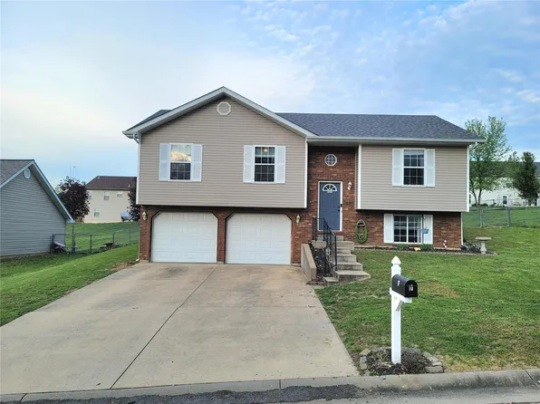 10 Brittany Dail Dr, Union, MO 63084
