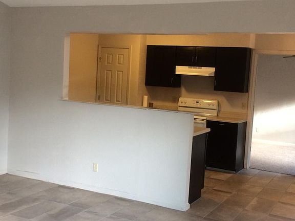 Kitchen bar counter