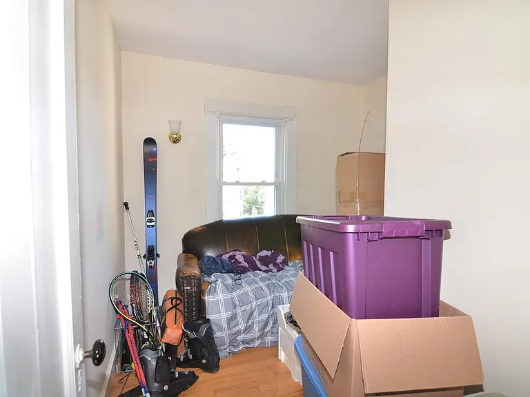 308 Belmont St — Photo 12