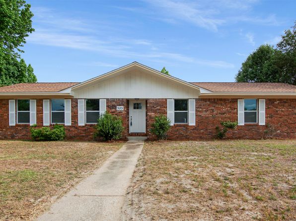 325 Bell Cir, Lynn Haven, FL 32444
