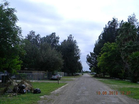 4th image of 803 Arroyo Park