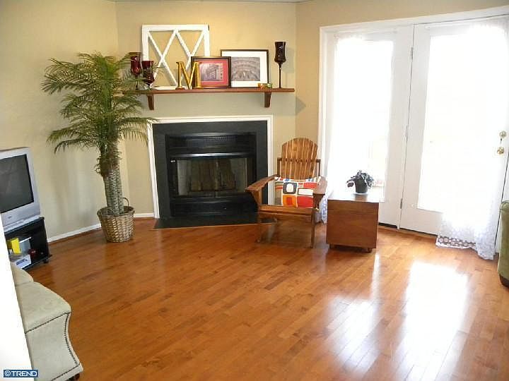 4706 Fox Pointe Ct Glen Mills PA Zillow