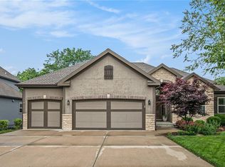 14530 NW 61st St, Parkville, MO 64152