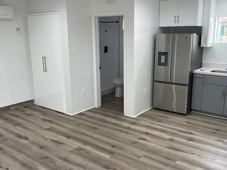 10613 Condon Ave #A — Photo 7