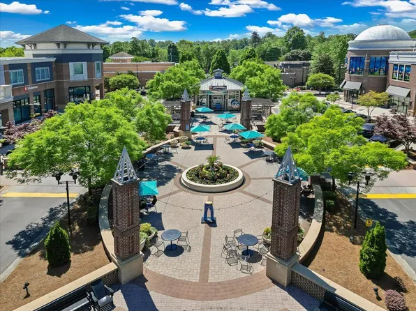Homes Available Soon, Townes at Strawberry Creek