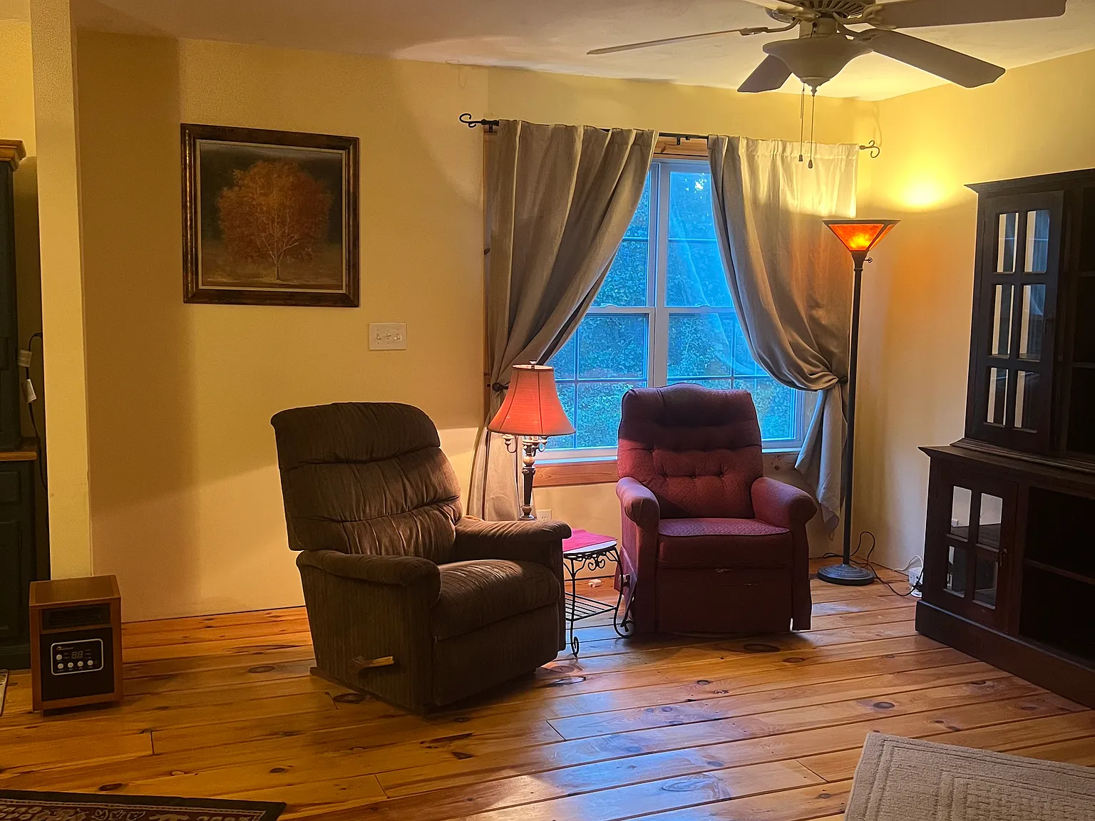 2 bed, 896 sqft, $1,600 — Photo 4