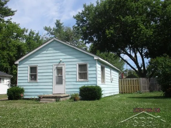 2112 Emerick St, Saginaw, MI 48638