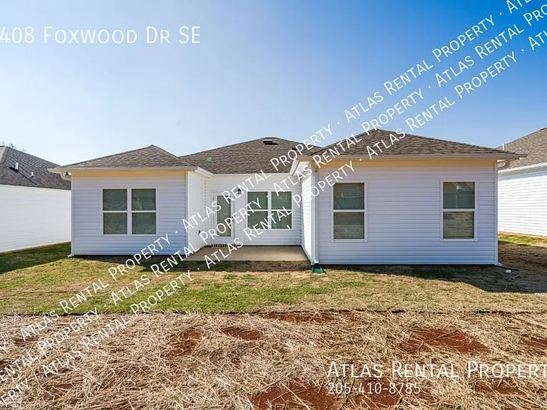 4408 Foxwood Dr — Photo 2