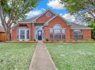 2206 Waverly Dr, Lancaster, TX 75146