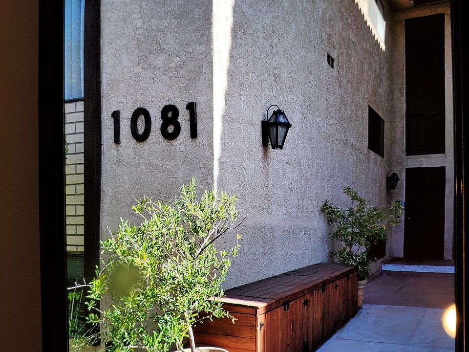 1st image of 1081 W 9th St APT 2