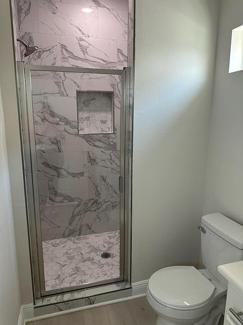 2nd image of 873 W Zarragossa St