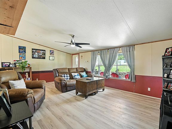 5th image of 1933 Carter Rd