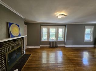 96 Lawton St APT 2, Brookline, MA 02446