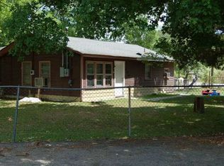 200 Suzanne Dr, Warner Robins, GA 31093