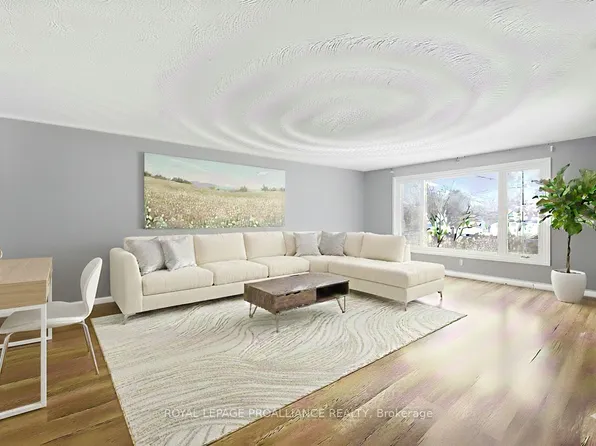 32 James St W #B, Cobourg, ON K9A 2J9