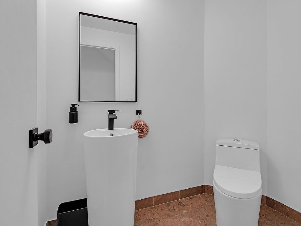 13th image of this home