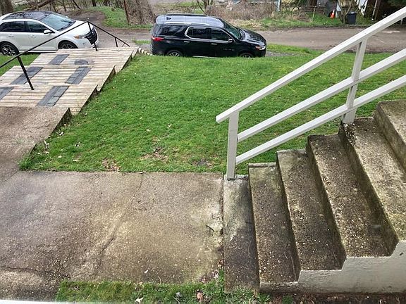 4th image of 248 Arnold St