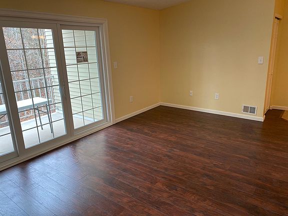 4th image of 126 Iroquois Dr #18