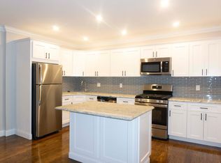 490 Washington St #SMN02, Brookline, MA 02446