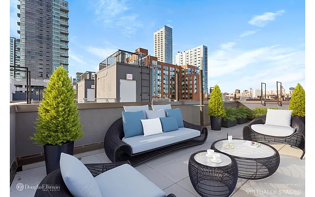 Sold by Douglas Elliman | media 24