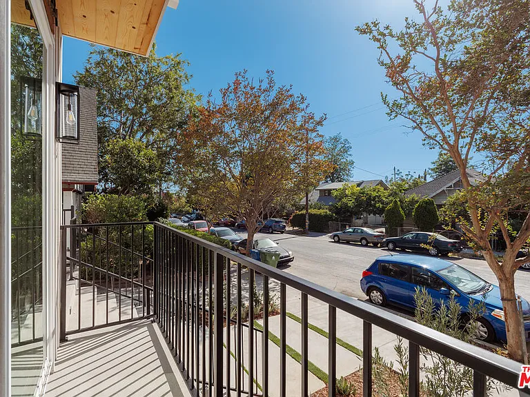 1334 Mohawk St — Photo 6
