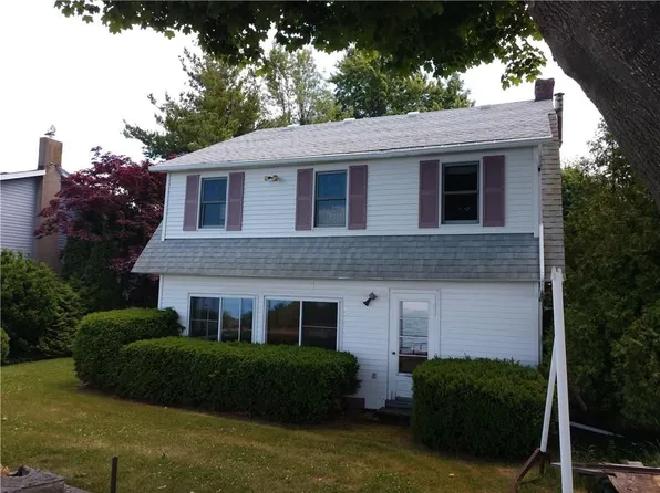 446 Lake Shore Dr, Hilton, NY 14468