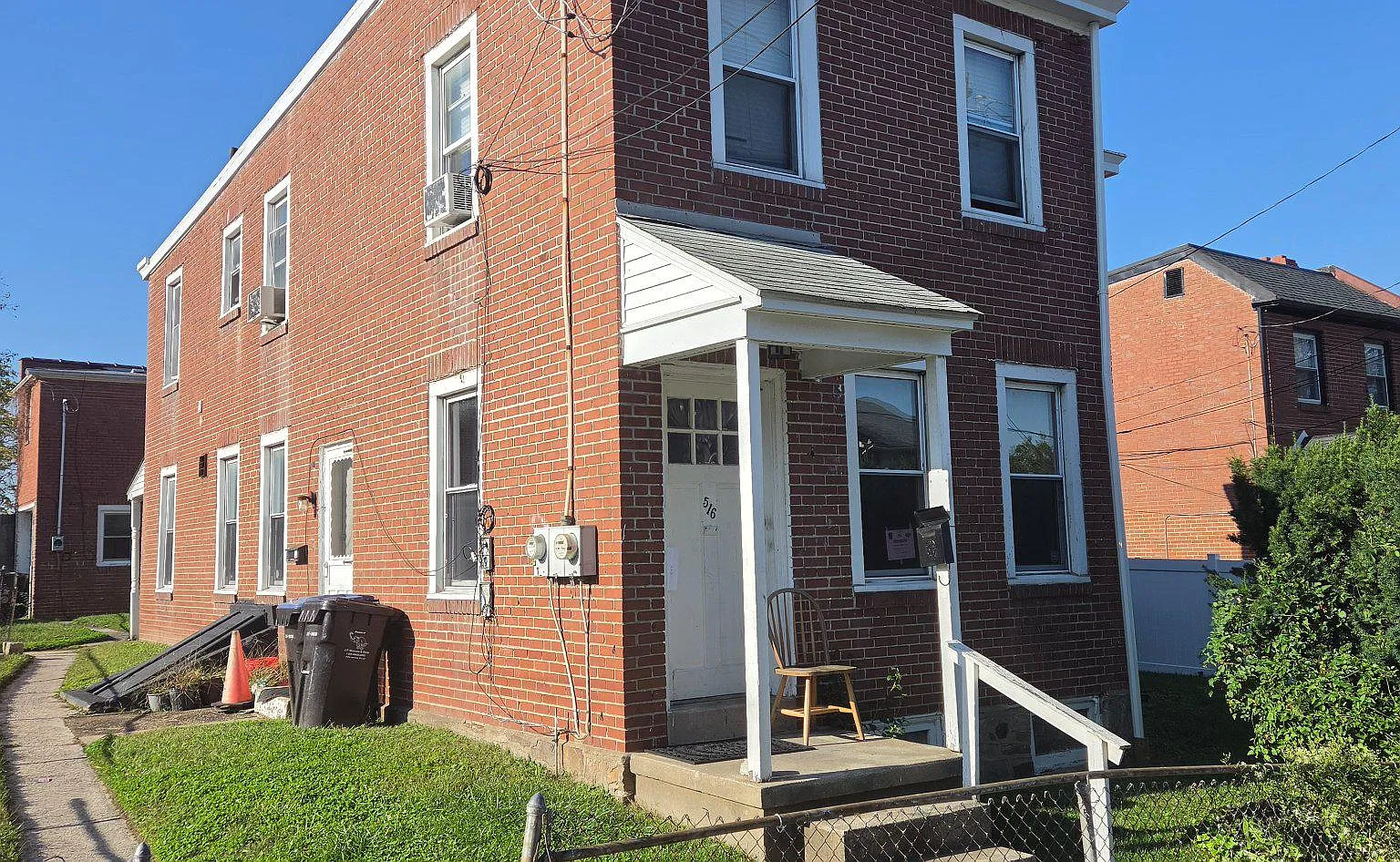 1 bed, 1.0 bath, 800 sqft, $1,200 — Photo 1