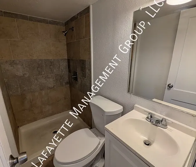 18 W 43rd St #18 — Photo 9