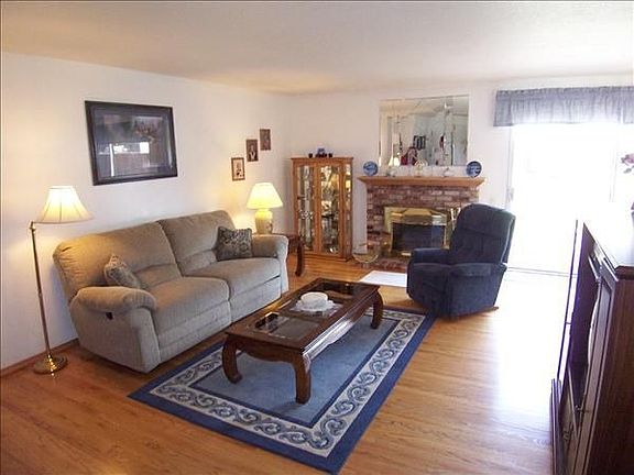 Living Room2