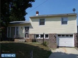 310 W Maiden Ln, Somerdale, NJ 08083