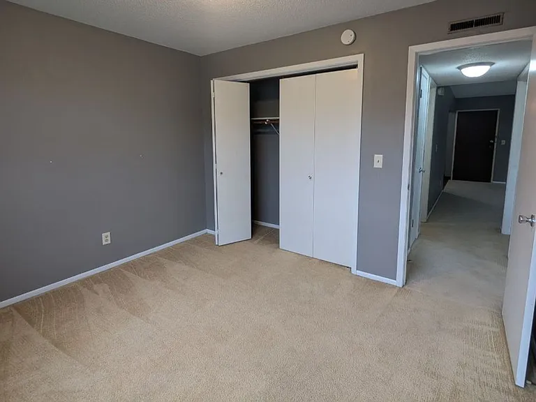 3758 W 9th St — Photo 16