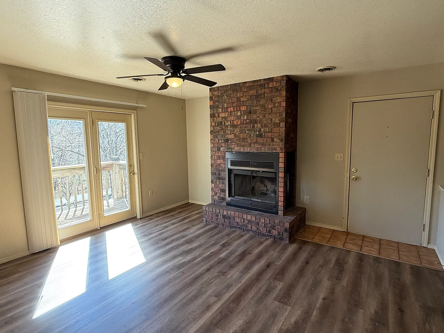 Westwind Apartments — Photo 3