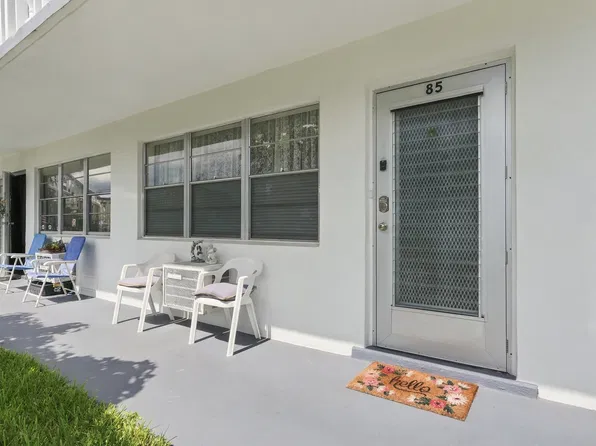 85 Kingswood E, West Palm Beach, FL
