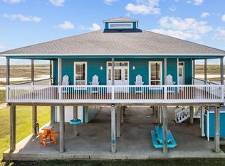 522 Dolphin Ln, Freeport, TX 77541