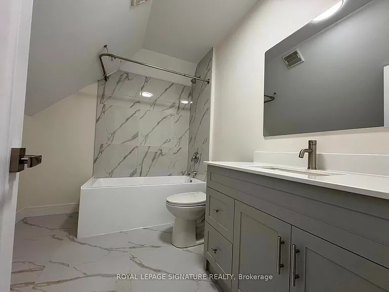 53 Bishop Ave #5 — Photo 9