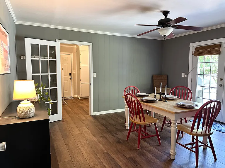 512 Early St — Photo 17