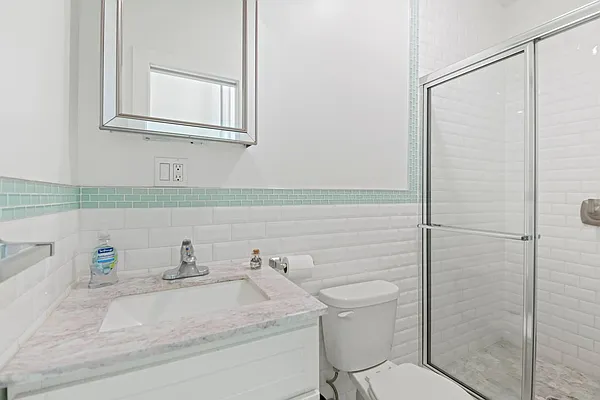 Rented by Dom & E Property Management | media 19